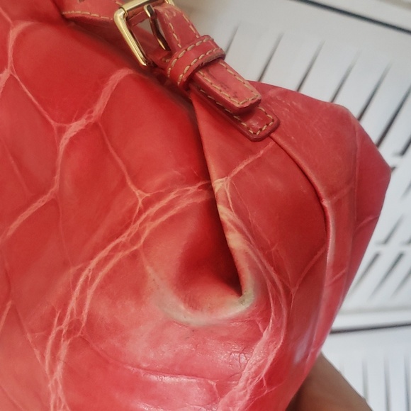 Dooney And Bourke red/pink croc embosed large tote bag - Picture 4 of 10